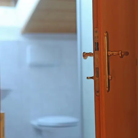 Haus Leopold アパート *