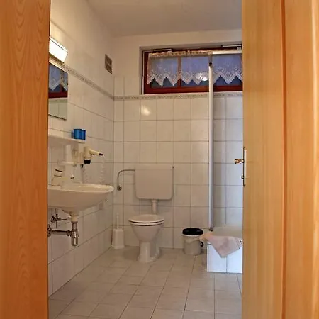 Haus Leopold شقة غوساو