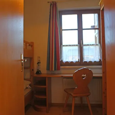 Haus Leopold Apartment *